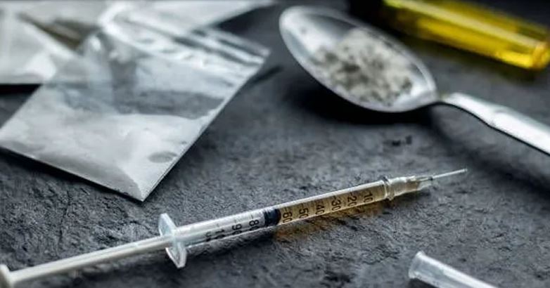 പാലക്കാട് ഗുരുദേവ് എക്സ്പ്രസ്സിൽ പരിശോധന: കഞ്ചാവ് പിടികൂടി