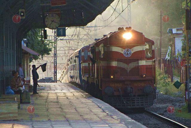 മെമു ട്രെയിൻ വിതരണത്തിൽ കേരളത്തിന് പൂജ്യം; 30 പുതിയ ട്രെയിനുകളും ഉത്തരേന്ത്യൻ സോണുകൾക്ക്